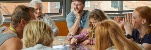 Bezoekers van het Teylers Museum gingen in gesprek over de digitale samenleving van morgen