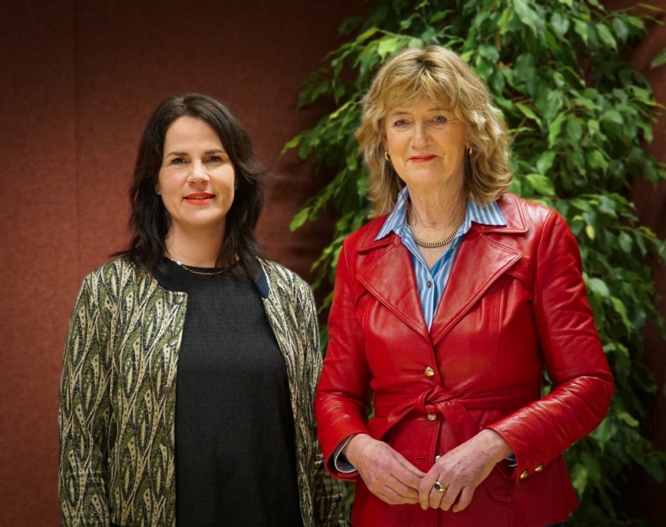 Eefje Cuppen en Maria Henneman
