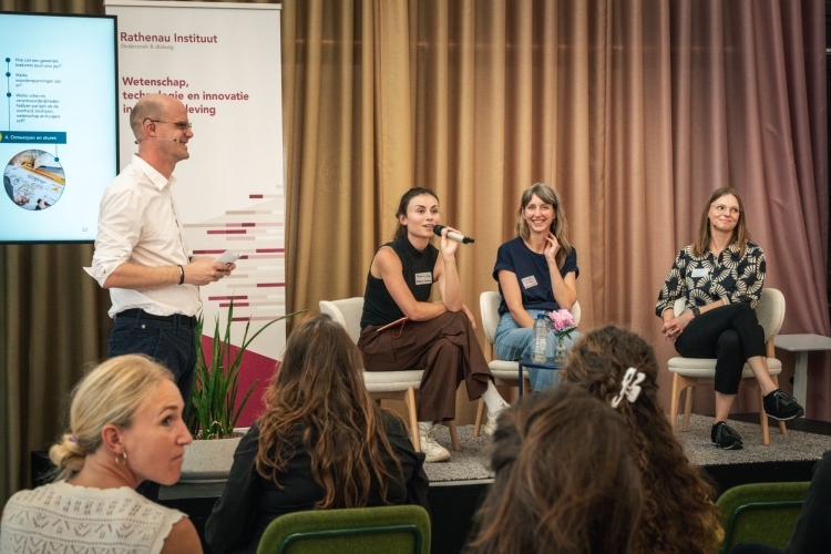 Panelgesprek met onderzoekers