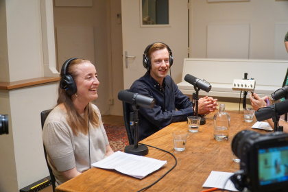 Mediawetenschappers Anne Helmond en Fernando van der Vlist