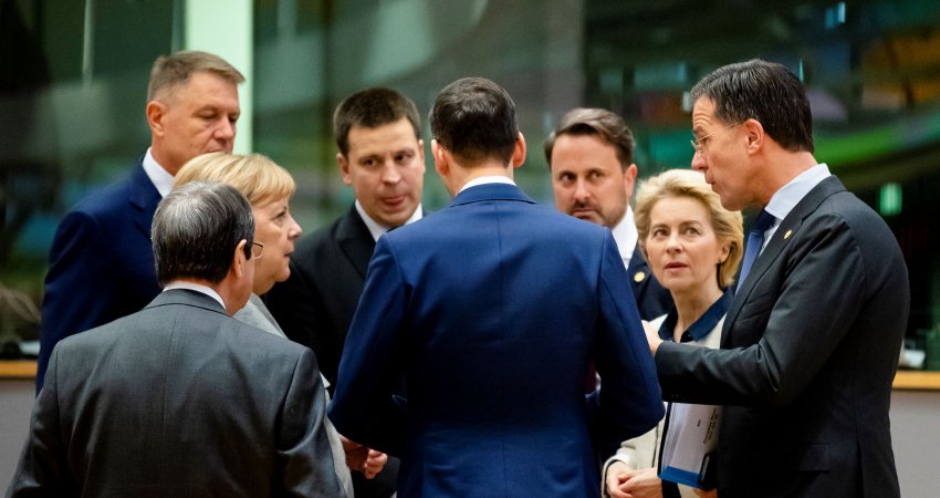 Europese leiders overleggen op een bijeenkomst in Brussel