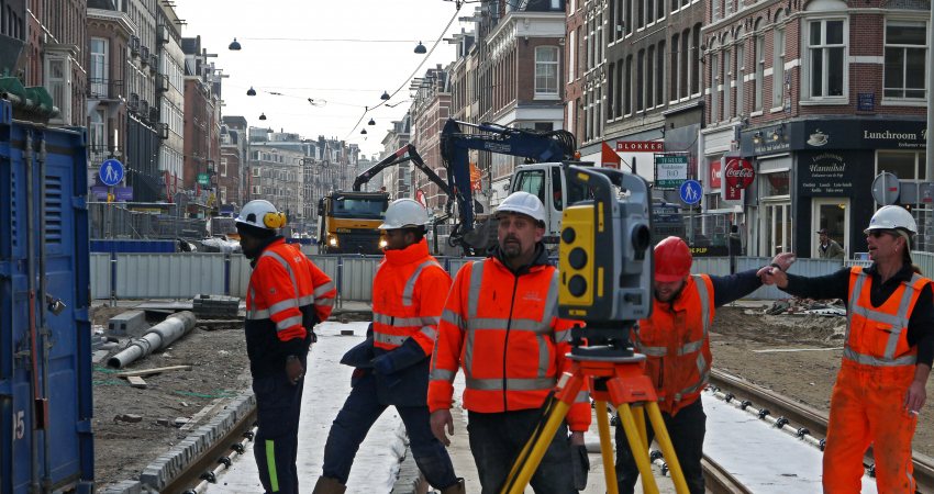 Stratenmakers aan het werk - Fons Heijnsbroek via Unsplash