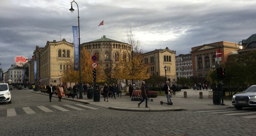 Het Noorse parlementsgebouw in Oslo