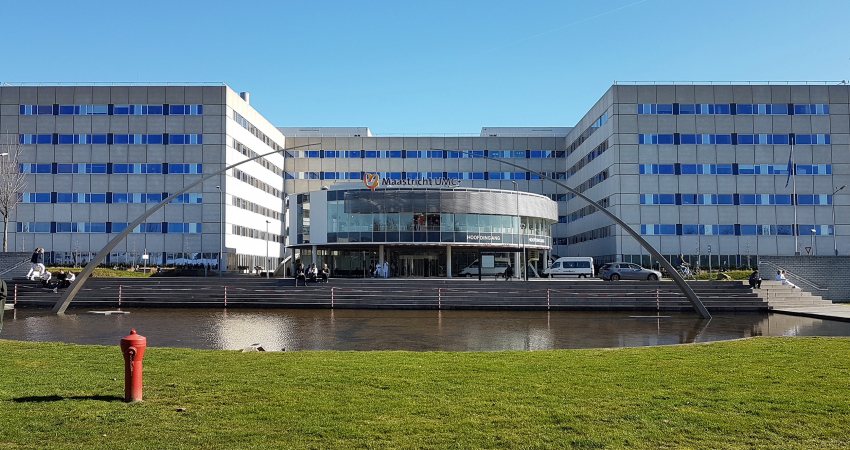 De hoofdingang van het umc in Maastricht