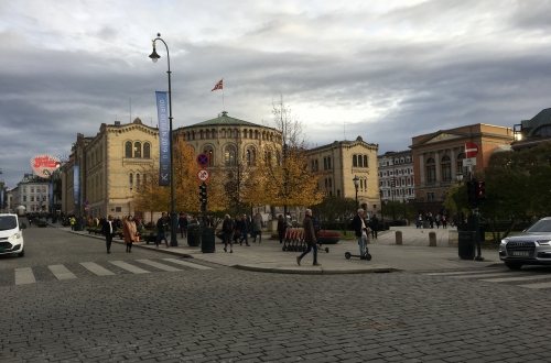 Het Noorse parlementsgebouw in Oslo