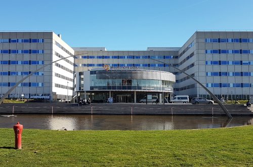 De hoofdingang van het umc in Maastricht