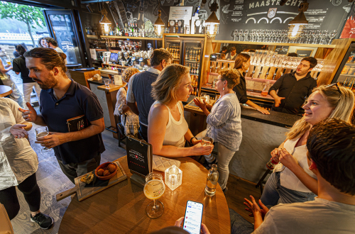 Pint of Science in een kroeg in Maastricht