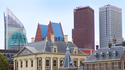 Ministeries en Binnenhof vanaf Lange Vijverberg