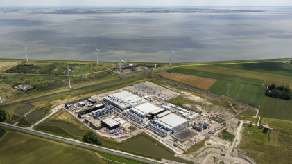 Eemshaven door Aerovista Luchtfotografie