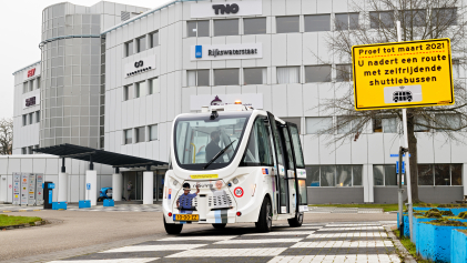 Een zelfrijdende minibus in Helmond
