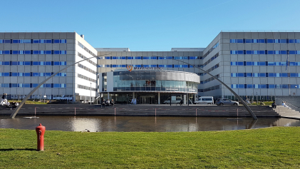 De hoofdingang van het umc in Maastricht