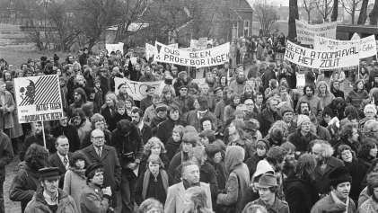 Demonstratie in het Groningse Onstwedde tegen voorgenomen onderzoek naar ondergrondse berging van radioactief afval
