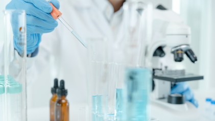 Aan het werk in het lab