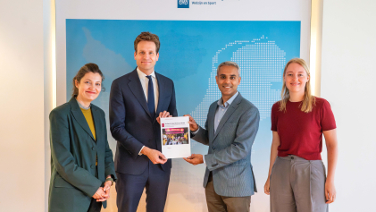 Staatssecretaris Karremans krijgt rapport Holland's Next Embryo Model 