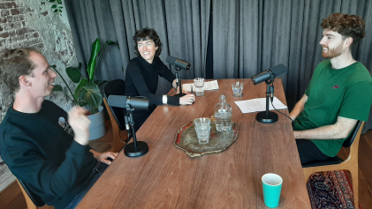 Host Timo Nieuwenhuis in gesprek met Quirine van Eeden en Pieter van Boheemen