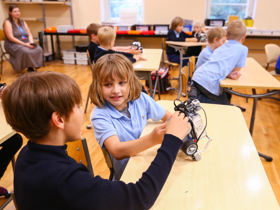 Terugblik UNESCO consultatie AI en Ethiek Rathenau Instituut - basisschool kinderen en robots