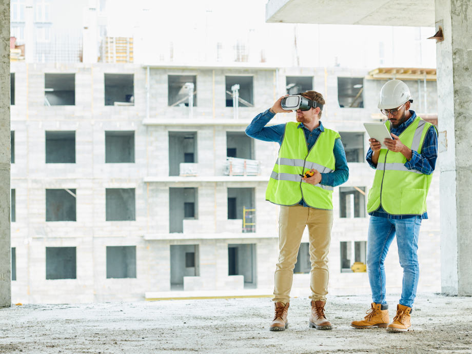 Bouwvakkers gebruiken augmented reality om het ontwerp te bekijken