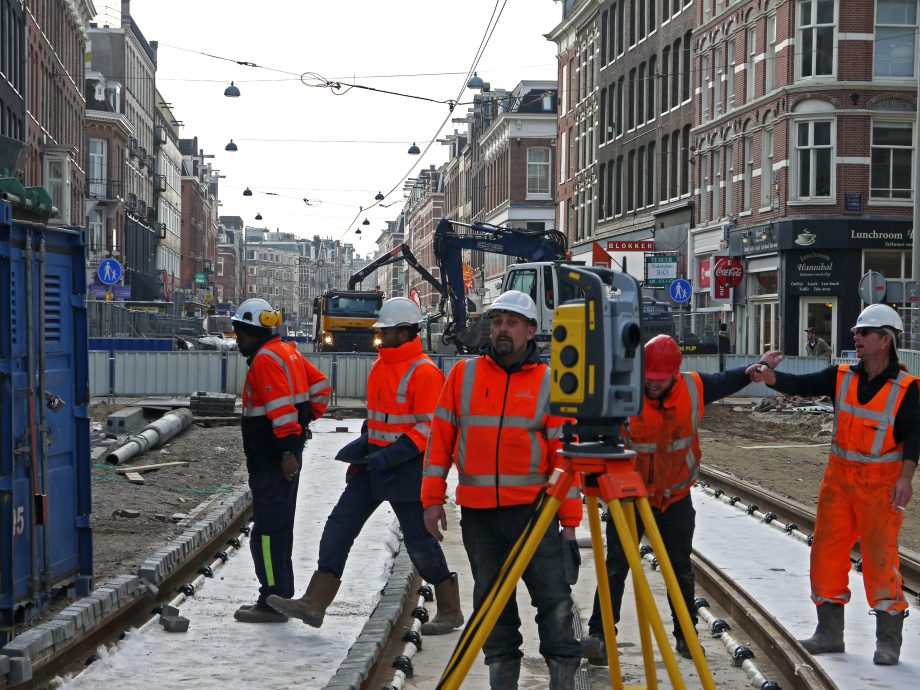 Stratenmakers aan het werk - Fons Heijnsbroek via Unsplash