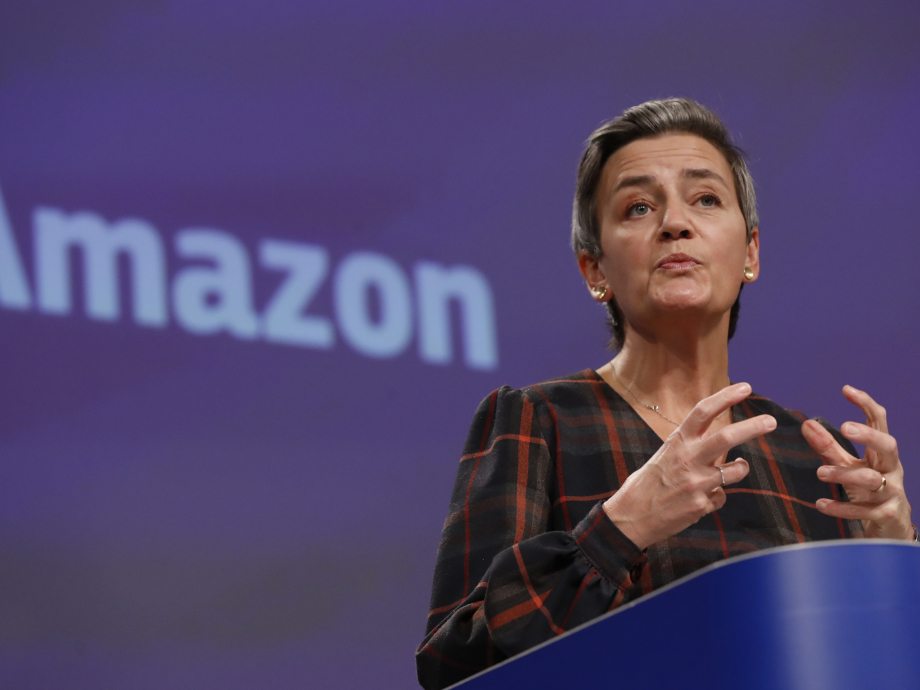 Eurocommissaris Vestager spreekt op een bijeenkomst over Amazon