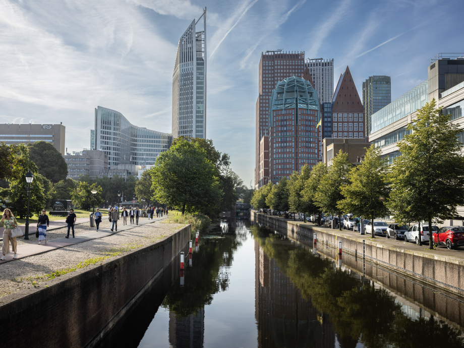 Skyline van Den Haag met verschillende ministeries
