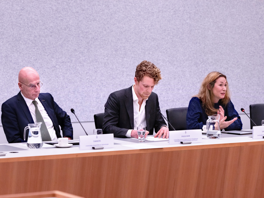 Sprekers bij het rondetafelgesprek Digitale soevereiniteit Rijksoverheid 