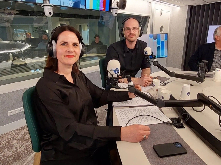 Eefje Cuppen en Vincent Lagendijk bij Spraakmakers op NPO Radio 1 (Foto: Spraakmakers)