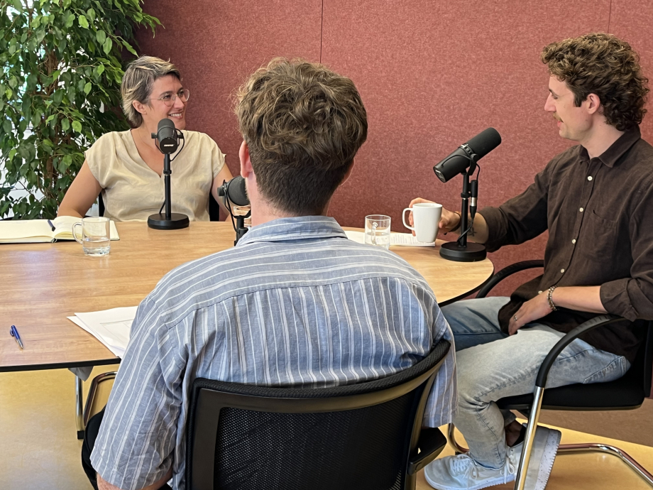 Rosanne Hertzberger in gesprek met Jelle Slief en Timo Nieuwenhuis